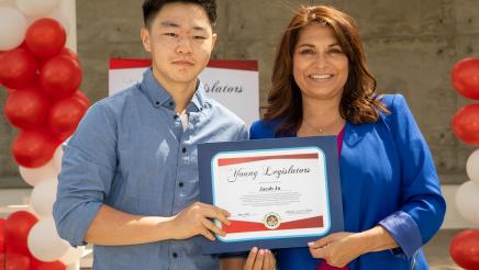 Assemblywoman Quirk-Silva presents certificates to graduates