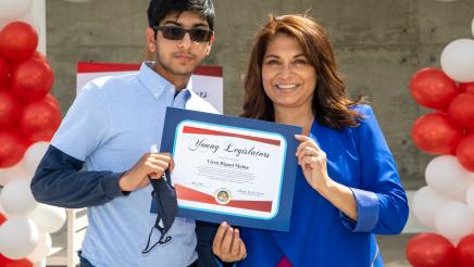 Assemblywoman Quirk-Silva presents certificates to graduates