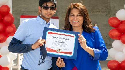 Assemblywoman Quirk-Silva presents certificates to graduates